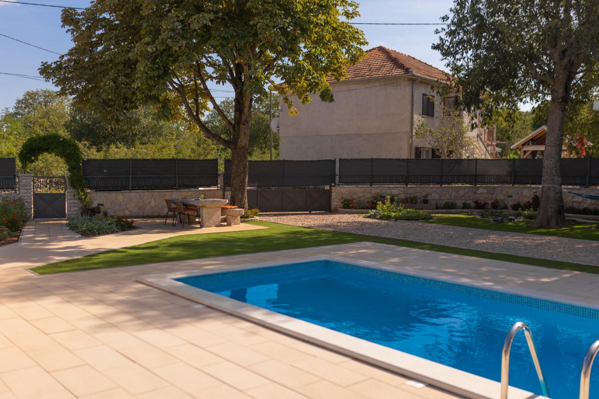 Experience Village Life - Jokini Dvori With Private Pool Pakovo Selo ภายนอก รูปภาพ